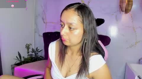 katy_sweet19 Momentaufnahme des Live-Raums auf Chaturbate