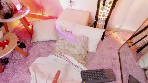 katya_18_ live room snapshot on Chaturbate