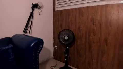 kavencastro captura de la sala en vivo en Chaturbate