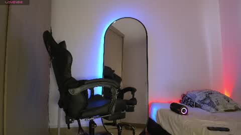 ken_tokiio live room snapshot on Chaturbate