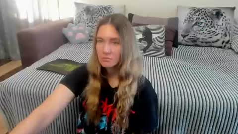 kendra_xx_ captura da sala ao vivo na Chaturbate
