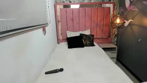 kendraaniston Momentaufnahme des Live-Raums auf Chaturbate