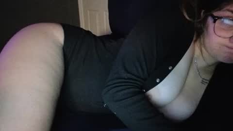 kenzie_005 live room snapshot on Chaturbate