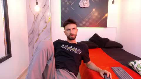 kingoftemptation Momentaufnahme des Live-Raums auf Chaturbate