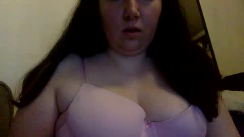 kirstybaba live room snapshot on Chaturbate