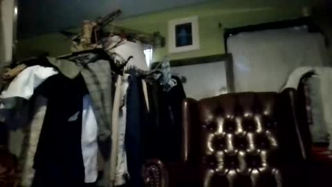 kishan2525 live room snapshot on Chaturbate