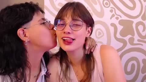 kishiranma momentopname van live room op Chaturbate