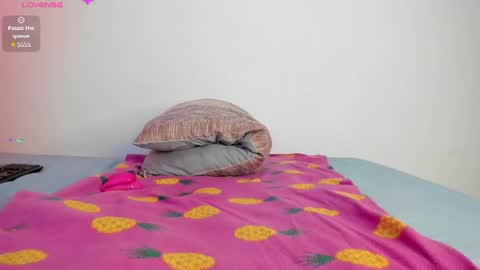 kittendanna_ captura de la sala en vivo en Chaturbate