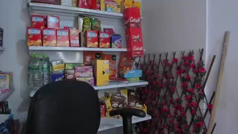 kitty__pinnk Momentaufnahme des Live-Raums auf Chaturbate