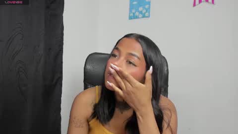 kitty_moon2 captura de la sala en vivo en Chaturbate