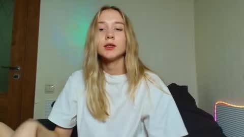 kittyf69 Momentaufnahme des Live-Raums auf Chaturbate