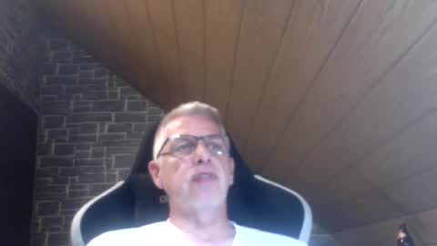 knipser04 Momentaufnahme des Live-Raums auf Chaturbate