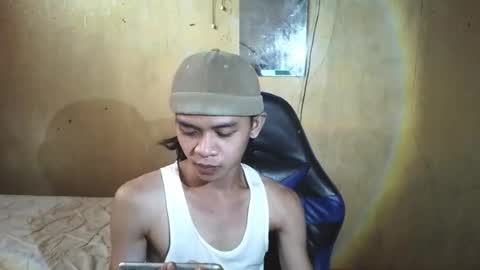 kurtxxx07 momentopname van live room op Chaturbate