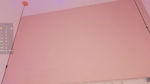 kylie_river live room snapshot on Chaturbate