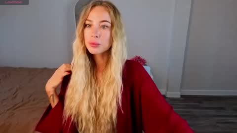 lady_alise Momentaufnahme des Live-Raums auf Chaturbate