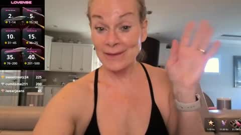 ladybabs Momentaufnahme des Live-Raums auf Chaturbate
