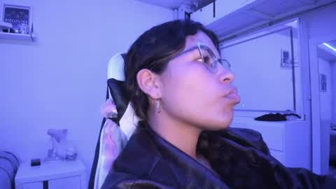 ladybrown_16 captura de la sala en vivo en Chaturbate