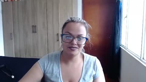 lau16310 captura de la sala en vivo en Chaturbate