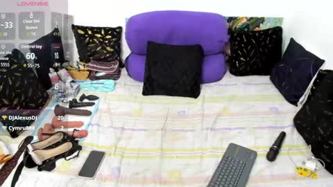 lauren_59 live room snapshot on Chaturbate