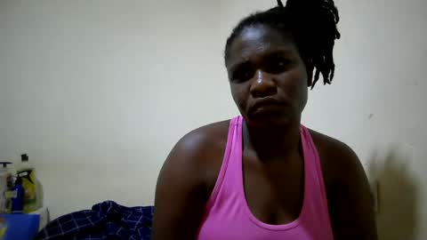 leilacuty13 captura de la sala en vivo en Chaturbate