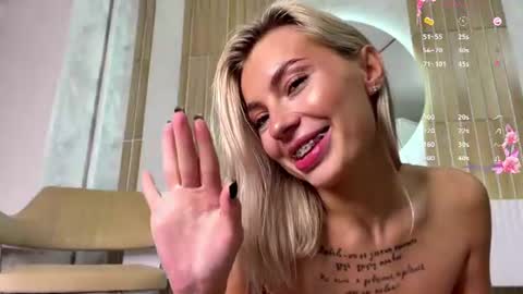 leomaainslie Momentaufnahme des Live-Raums auf Chaturbate