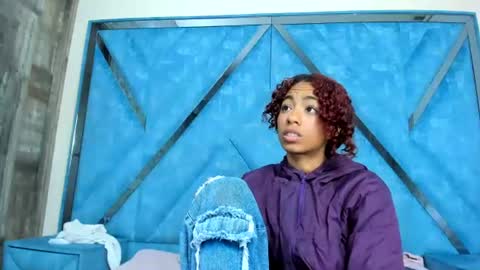 lexxyandares live room snapshot on Chaturbate