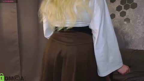 lia_cherrymay captura de la sala en vivo en Chaturbate