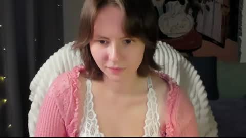 likamil0ika momentopname van live room op Chaturbate