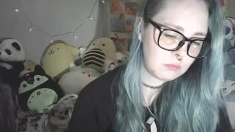lilemmy1999 momentopname van live room op Chaturbate