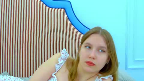 lililinn снимок онлайн-комнаты на Chaturbate
