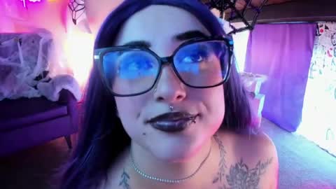 lilithdark666_bl captura da sala ao vivo na Chaturbate
