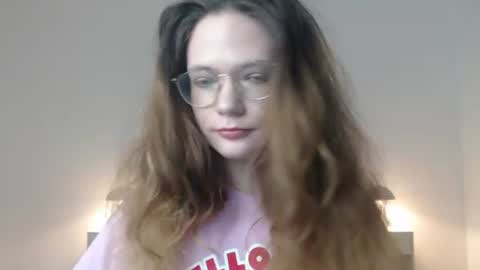 little_foxx1 captura de la sala en vivo en Chaturbate