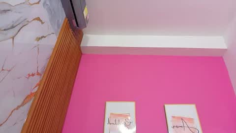 littleebonymommy captura da sala ao vivo na Chaturbate