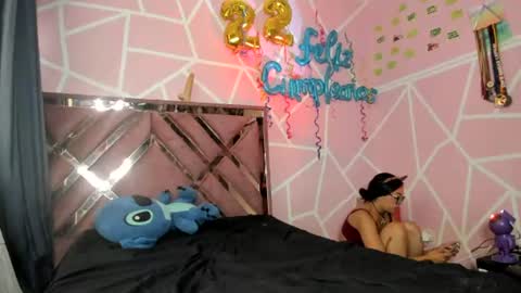 liza_rosee live room snapshot on Chaturbate