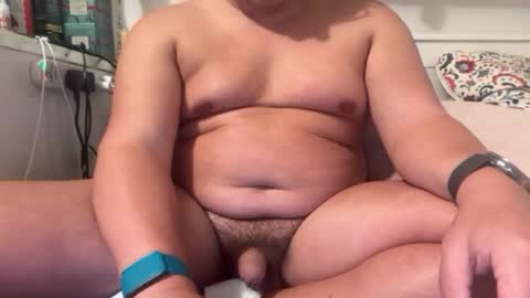 lndntwink91 live room snapshot on Chaturbate