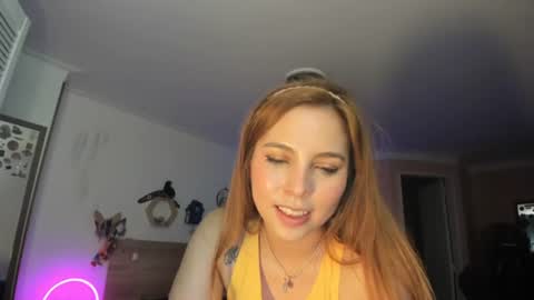 lolaverse captura de la sala en vivo en Chaturbate