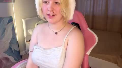 lollybunnyy Momentaufnahme des Live-Raums auf Chaturbate