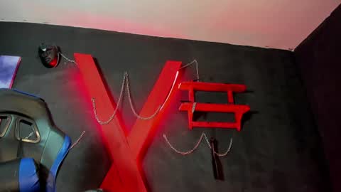 lorenawatson captura da sala ao vivo na Chaturbate