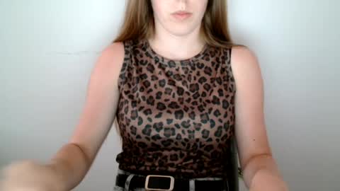 love_vivian captura de la sala en vivo en Chaturbate