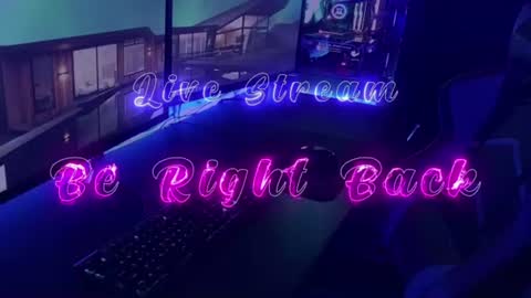 lovelyrose135 live room snapshot on Chaturbate