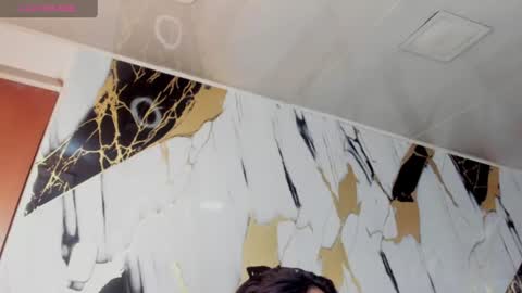 lu_vale captura de la sala en vivo en Chaturbate