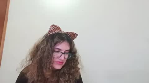 luana_winner captura de la sala en vivo en Chaturbate
