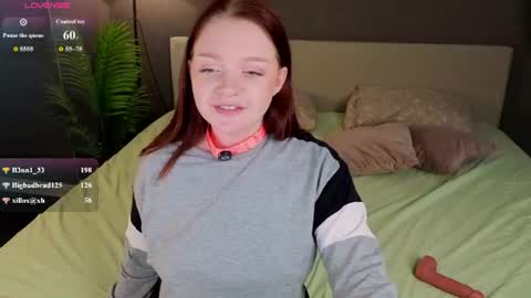 luccy_mullinss Momentaufnahme des Live-Raums auf Chaturbate