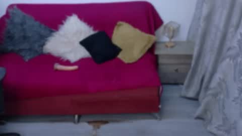 lucia_evans21 Momentaufnahme des Live-Raums auf Chaturbate