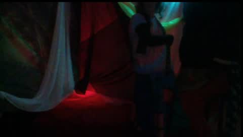 luckazy снимок онлайн-комнаты на Chaturbate