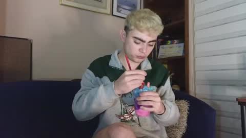 lukeboyce live room snapshot on Chaturbate