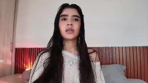 lunarousse_ Momentaufnahme des Live-Raums auf Chaturbate