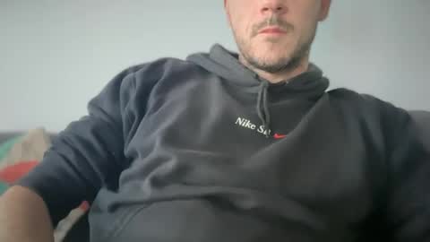 lupine_666 momentopname van live room op Chaturbate
