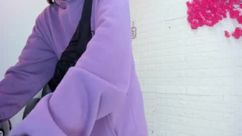 lya_ross19 captura da sala ao vivo na Chaturbate