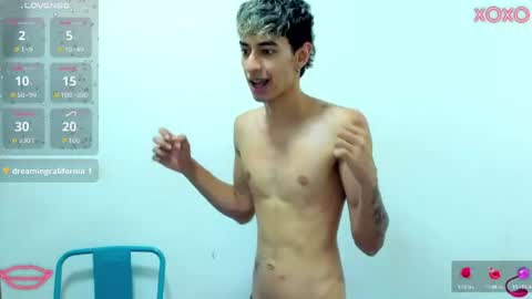 lyan_lazarbbc live room snapshot on Chaturbate